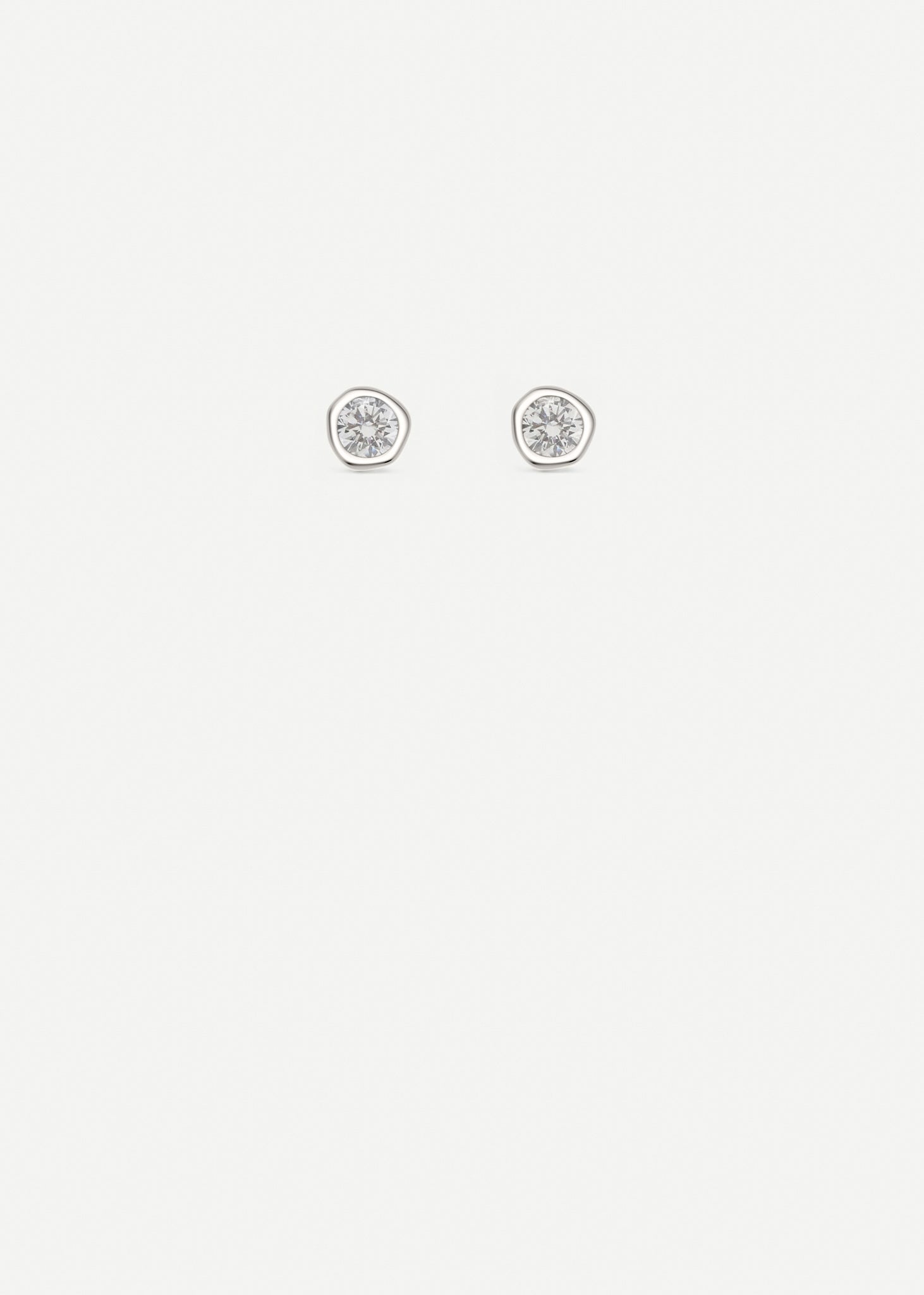 Molded Diamond Stud Earring