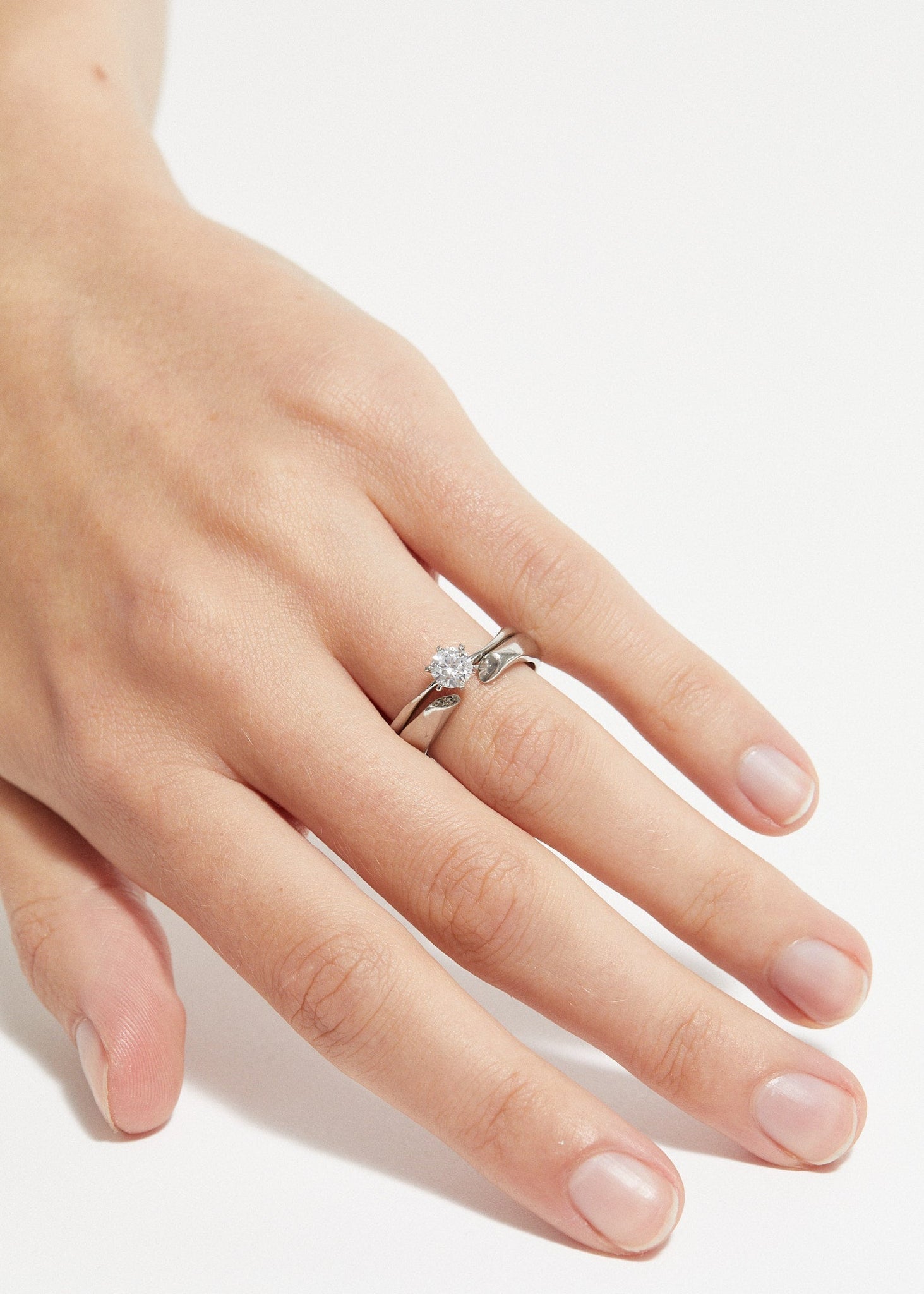 Brilliant Cut Solitaire Ring Midi Pavé 0.3 - 0.5 Ct - Customised - 2