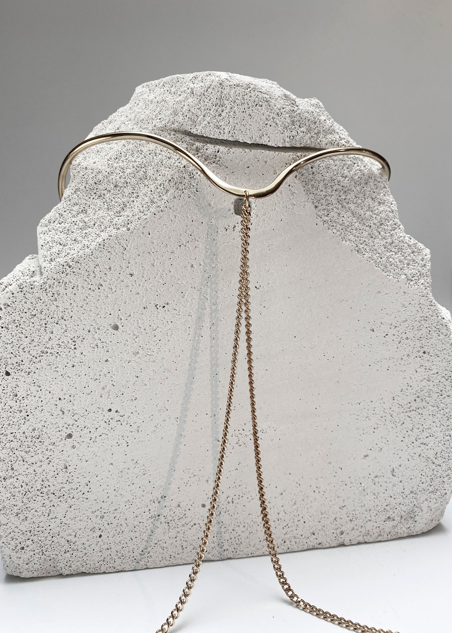 Curved Body Chain - Sample 2