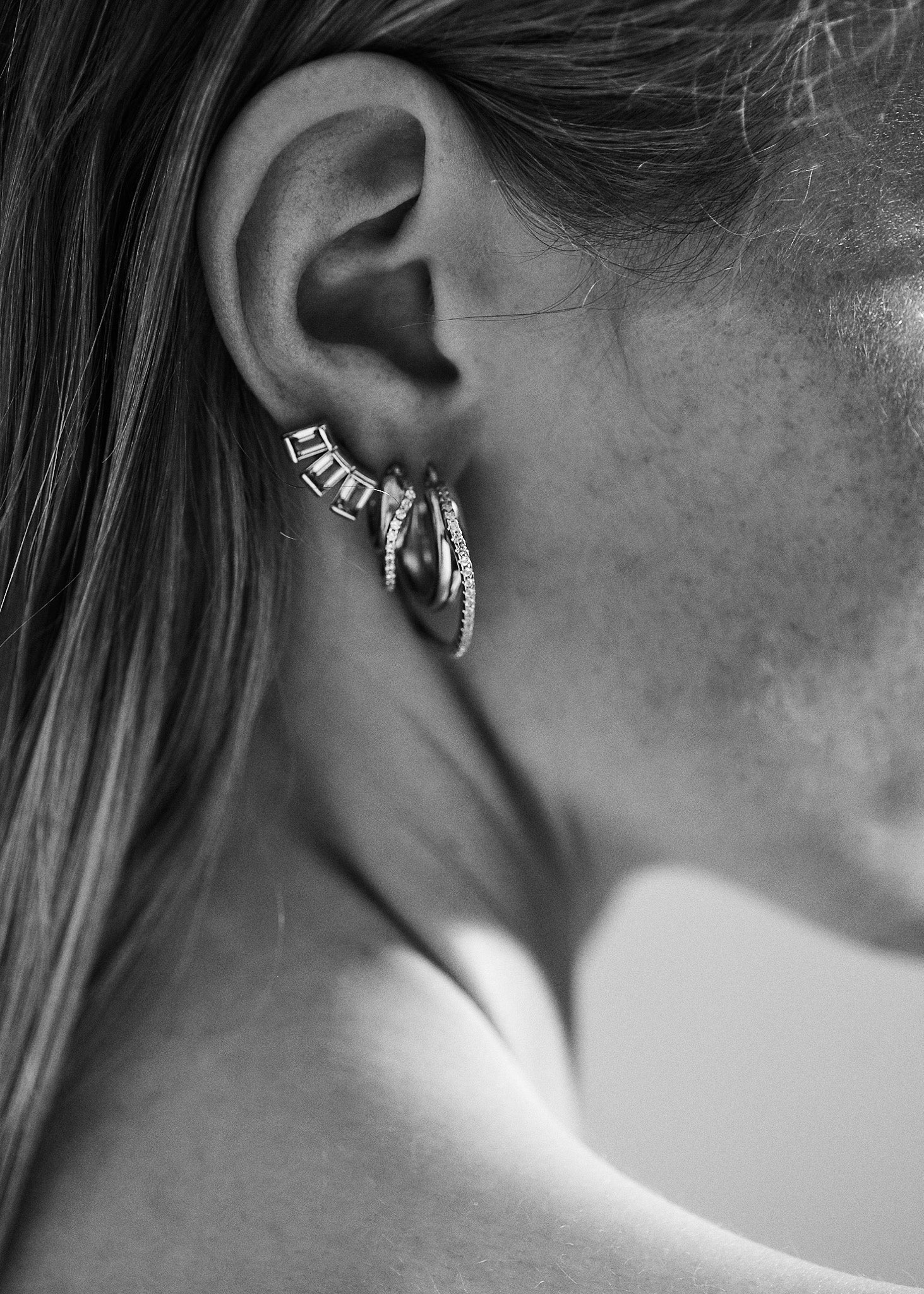 Distorted Double Hoop Earring Midi - Light brown - Earrings - Sample - 4