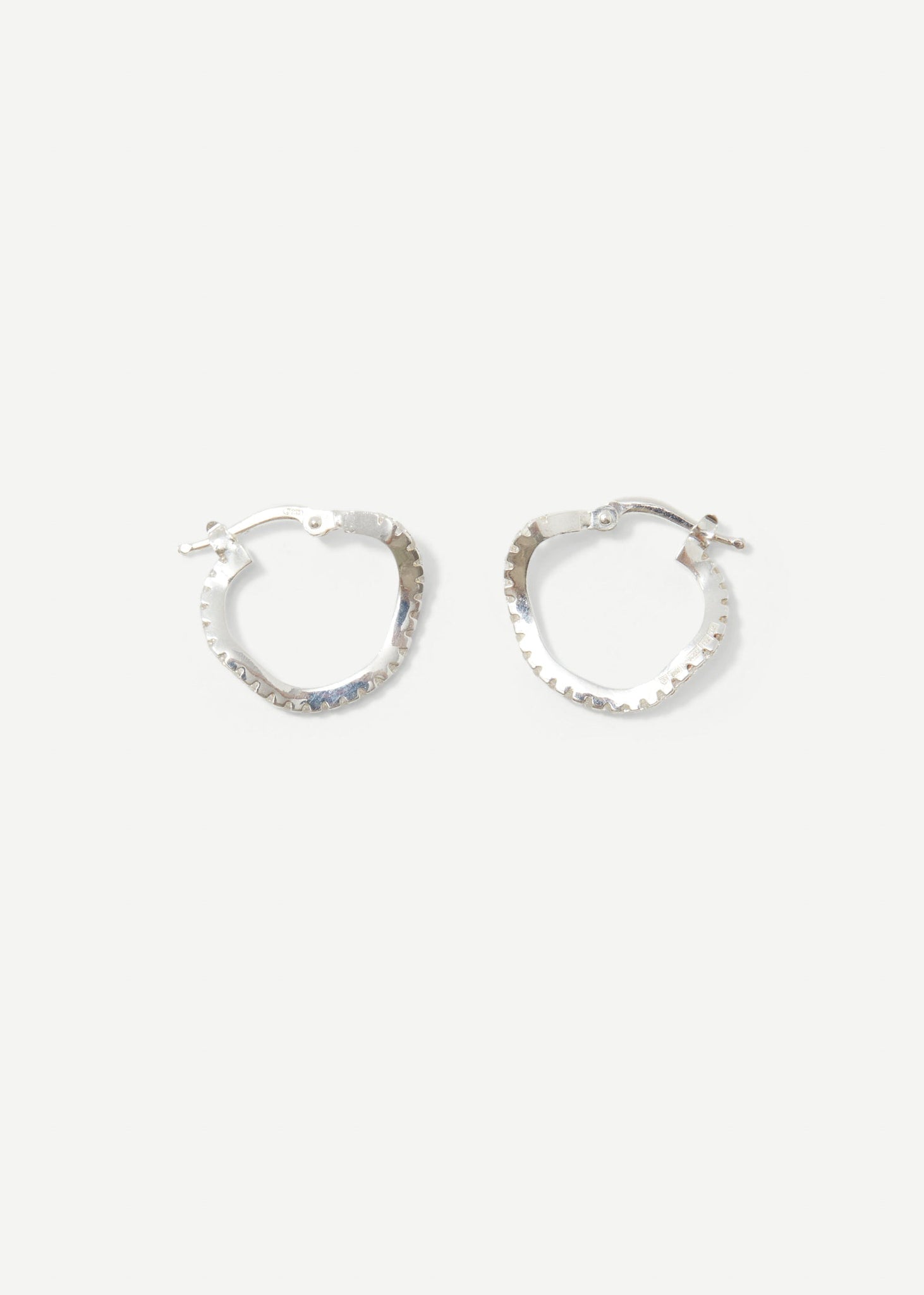 Distorted Hoop Earring Midi - Cornelia Webb - 3