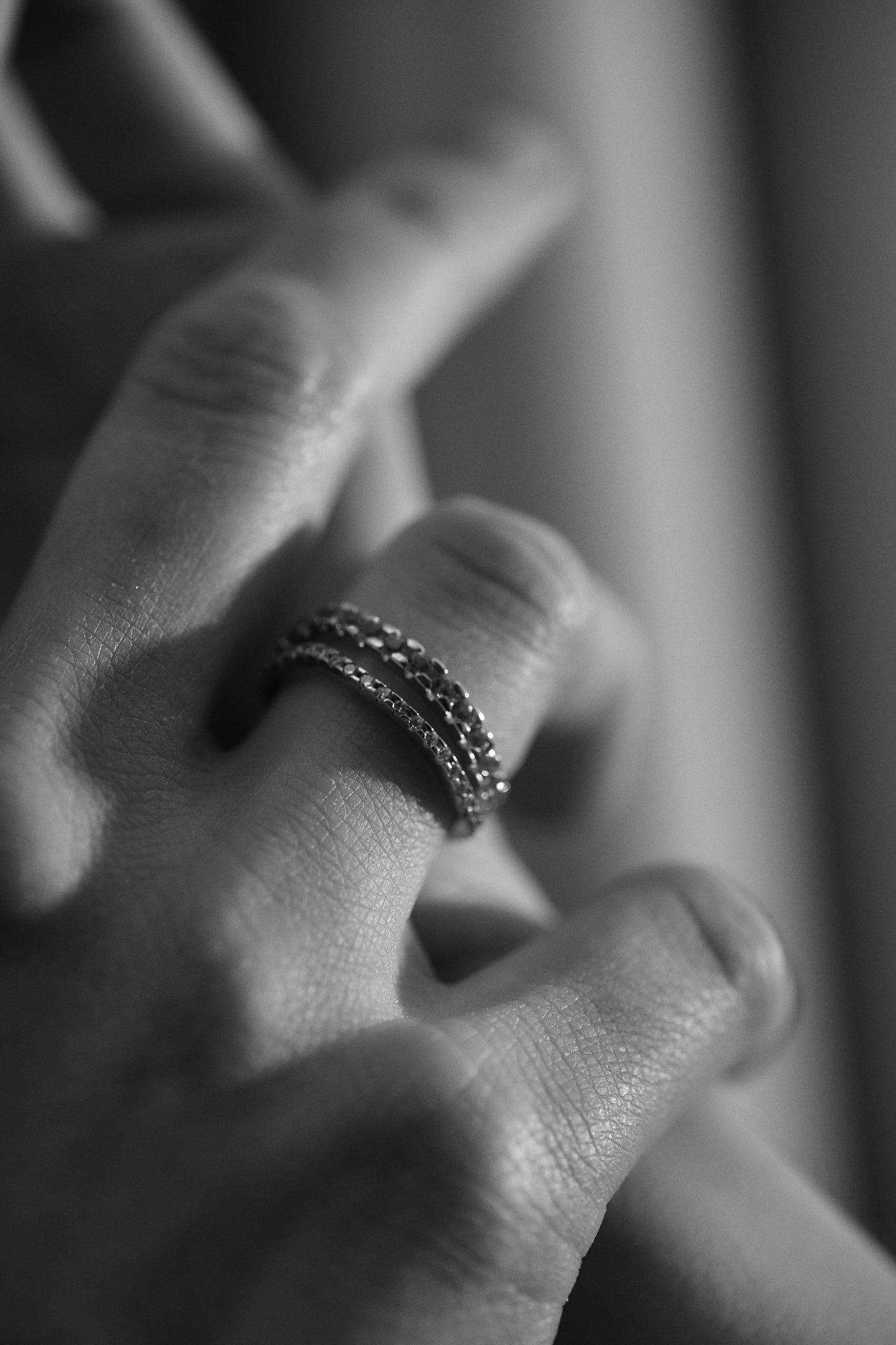 Distorted Organic Ring Midi | White - Rings - Cornelia Webb - 2