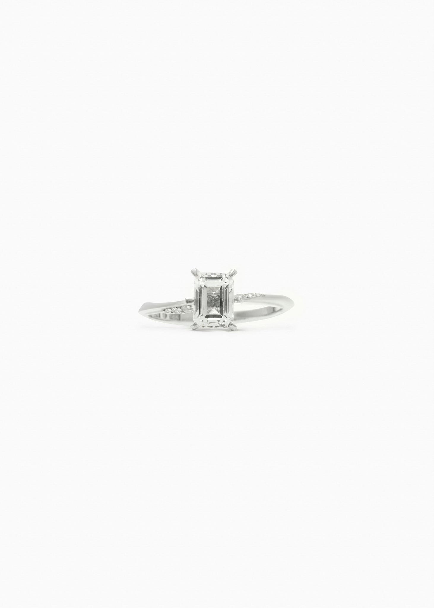 Emerald Cut Solitaire Ring Maxi Pavé 0.7 - 0.9 Ct - Customised - 2