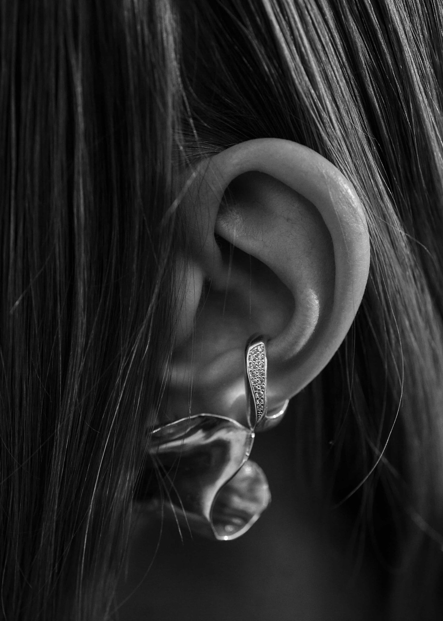 Folded Ear Cuff Midi Encrusted - Earrings - Cornelia Webb - 2