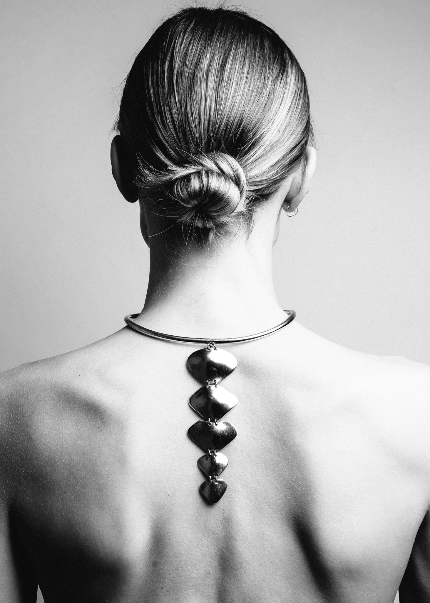 Molded Spine Choker - Sample - 1