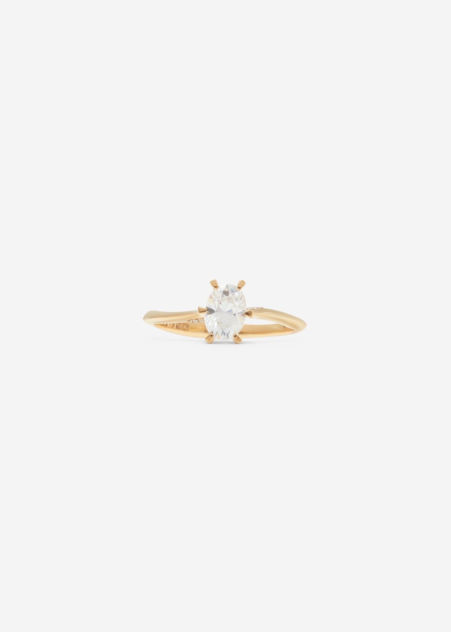 Oval Solitaire Ring Maxi Pavé 0.7 - 0.9 Ct - Customised - 1