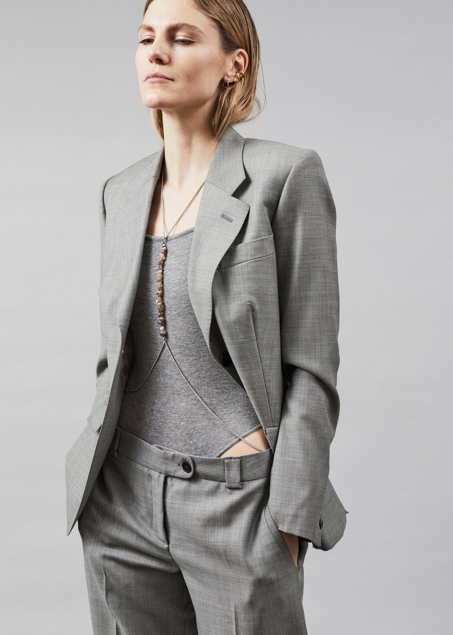 RENTAL - STONED BODY CHAIN / MEDIUM CW - Rental