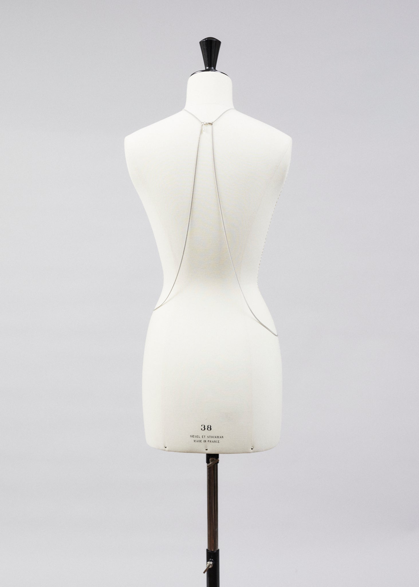 RENTAL - STONED BODY CHAIN / MEDIUM CW - Rental