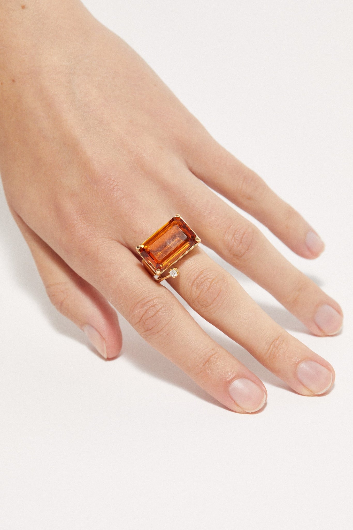 Warped Signet Ring Maxi - Orange Quartz - Rings - Cornelia Webb - 2