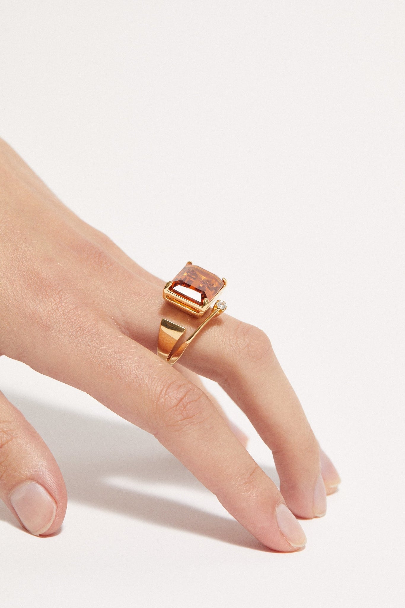 Warped Signet Ring Maxi - Orange Quartz - Rings - Cornelia Webb - 6