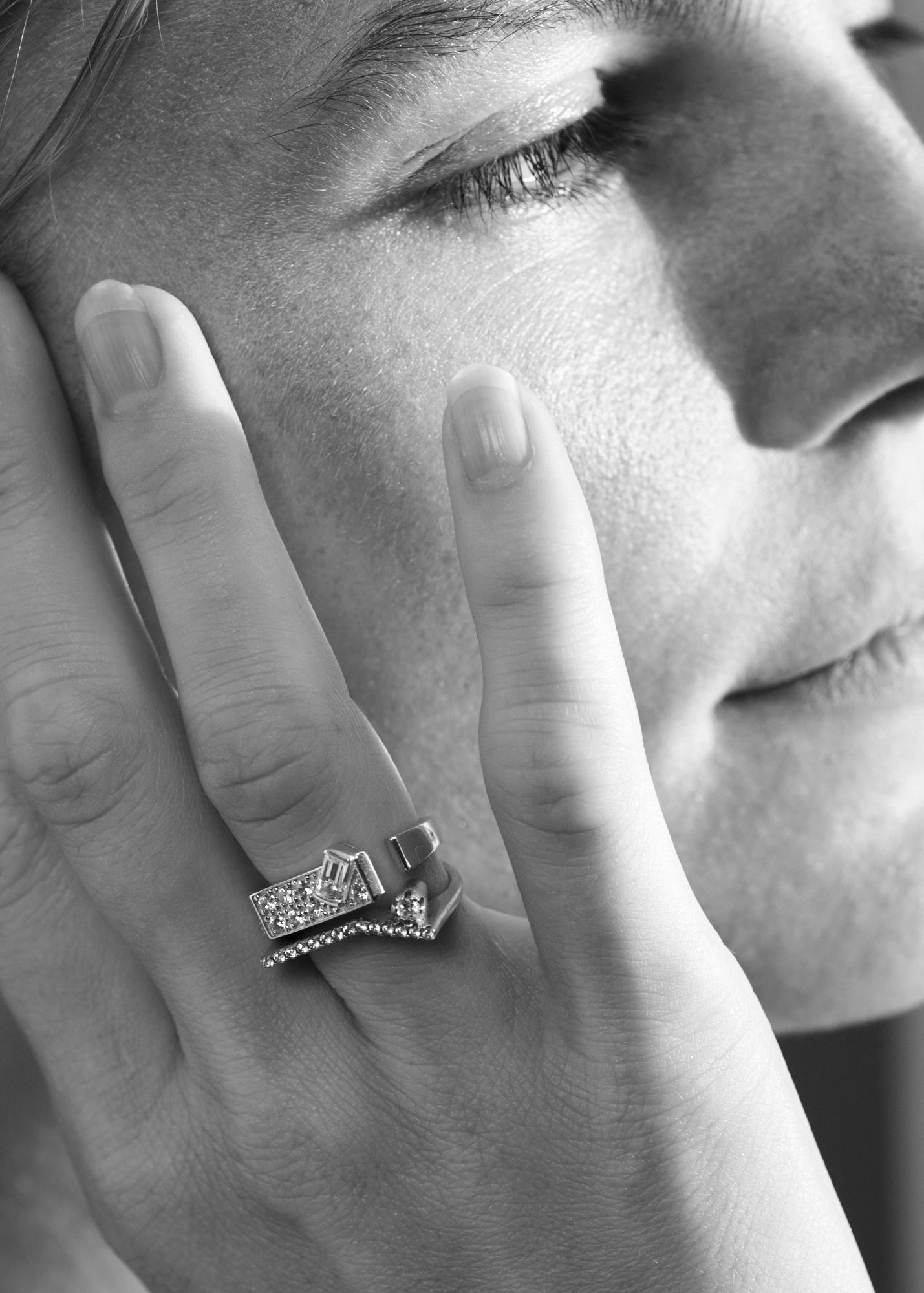 Warped Signet Ring Mini - Buy Cornelia Webb