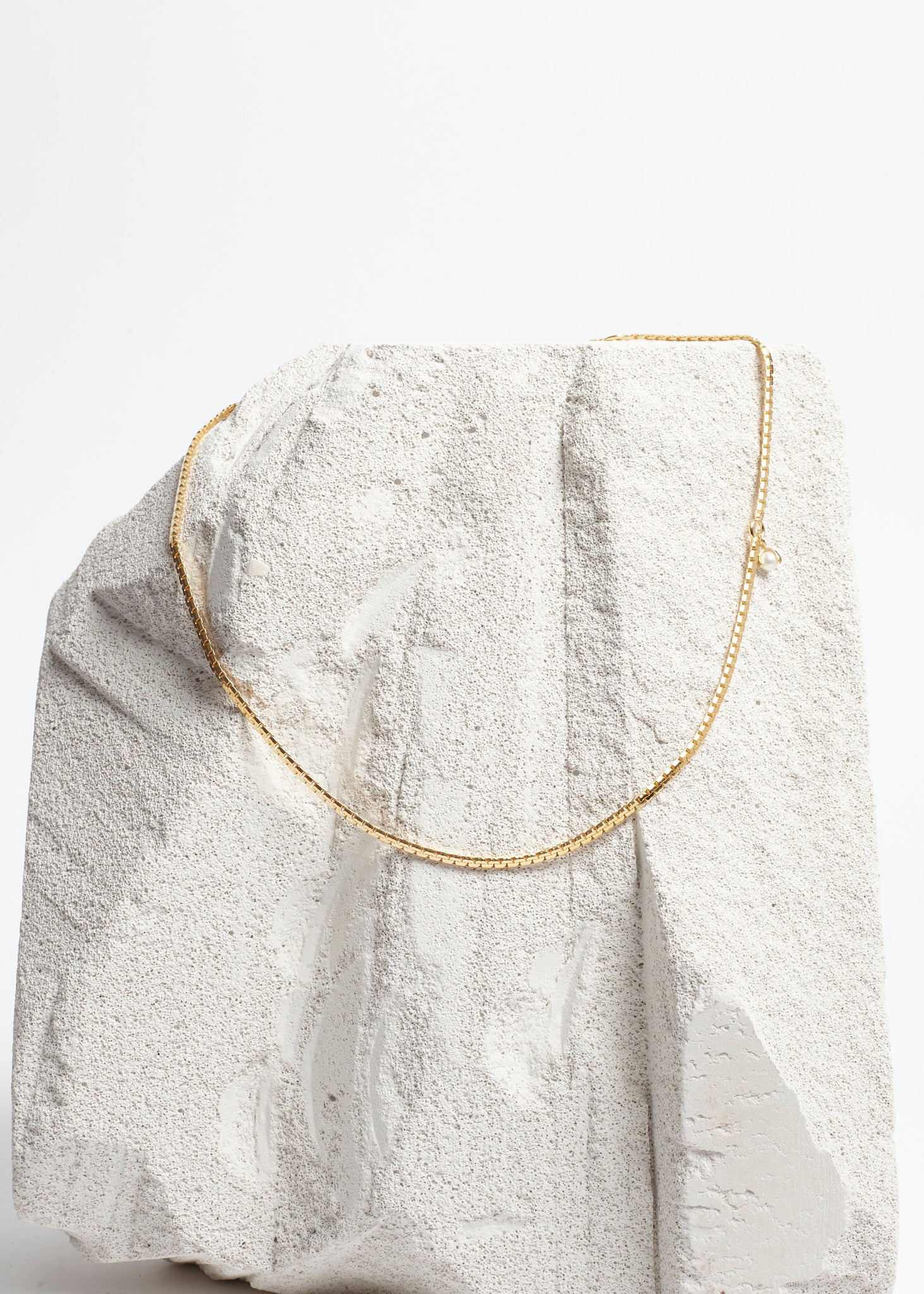 Slized Zigzag Necklace Midi| Pearled - Necklaces - Cornelia Webb - 1